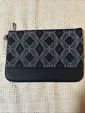Jewell by thirty one Black and White Patterned Clutch with Pink Accents